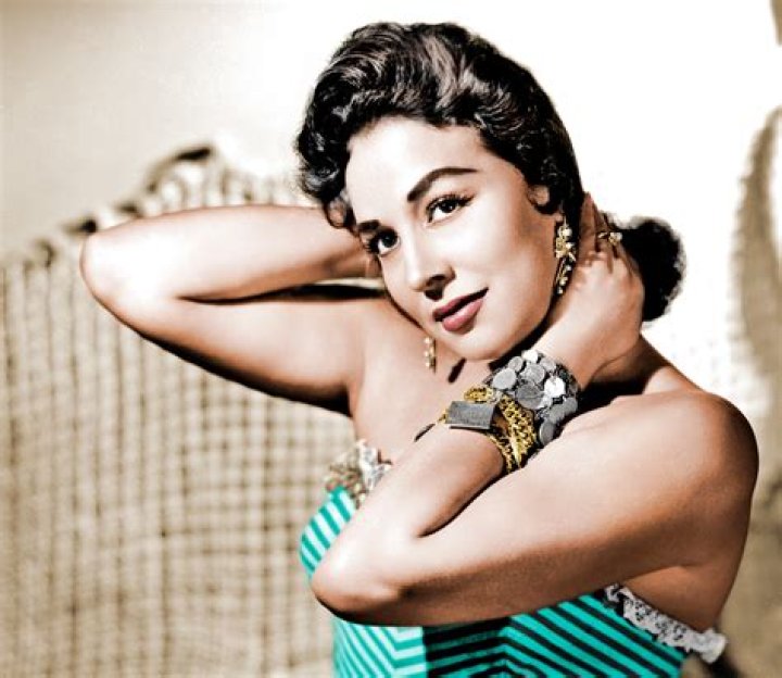 La Vida Y Legado De Flor Silvestre