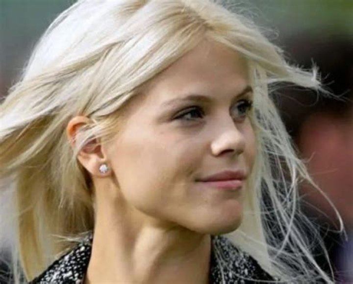 Uncovering Elin Nordegren's Age: The Journey Of A Resilient Woman