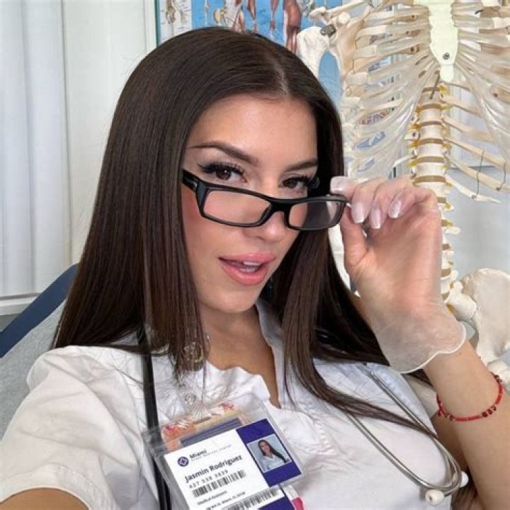 Unveiling The Mystery Of Jasi Bae: The Leaked OnlyFans Controversy