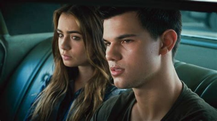 Exploring The World Of Películas De Taylor Lautner En Netflix