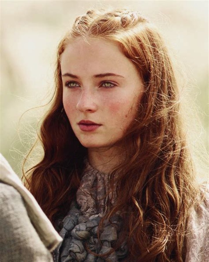 Unveiling The Journey Of The Sansa Stark Actor: Sophie Turner